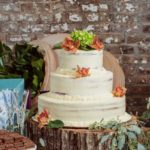 17 Cake-Floral-Design-Green-baby-Hydrangea-Charlie-Brown-Cymbidium-Orchids
