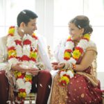 03 Hindu-Wedding-Bride-Groom-Flowers