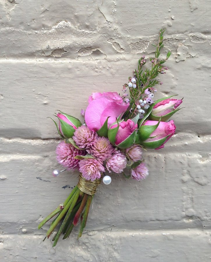 Cottage Garden Style Pink Boutonniere With Spray Roses, Heather & Bachelor Buttons Gxltin 6 Opt Cottage Garden Style Pink Boutonniere With Spray Roses, Heather & Bachelor Buttons Gxltin 6 Opt