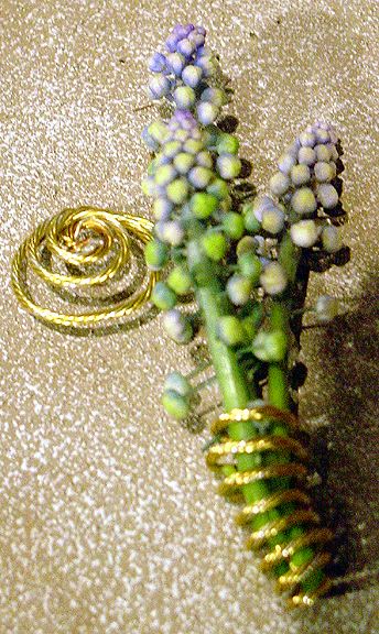 Grape Hyacinth Gold Lapel Pin 67kb 0052