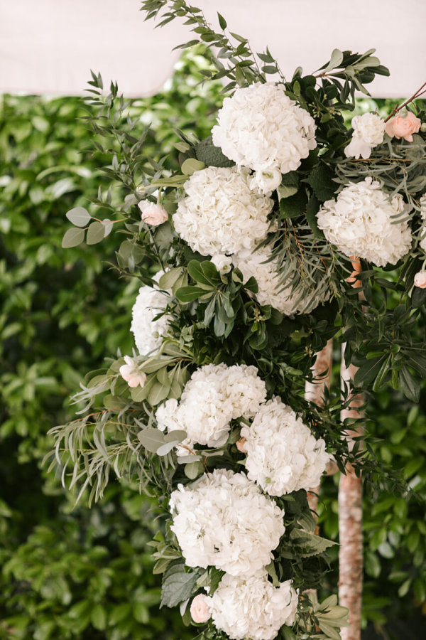 Green And White Southern Garden Style Flowers On Wedding Arch Jacqueline Dallimore Ec2481 0028 Opt
