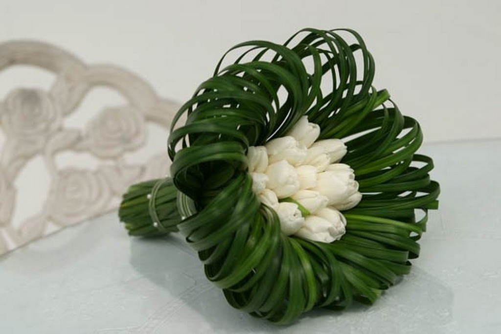 Modern One Of A Kind White Tulip Lily Grass Collar Contemporary Bridal Bouquet
