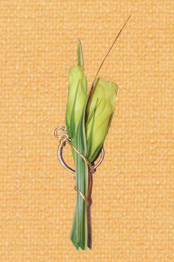 Sculptural Boutonniere With Cream 2 Dli Natural Bright 1 Opt 106kb Sculptural Boutonniere With Cream 2 Dli Natural Bright 1 Opt 106kb