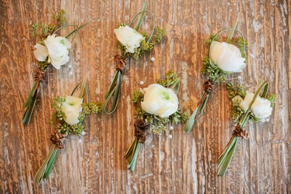 Natural White Boutonniere With Bark Wire Detail